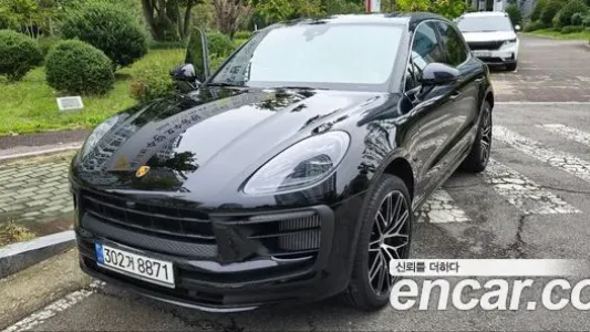 Porsche Macan, 2022