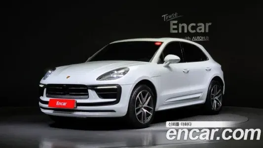 Porsche Macan, 2022