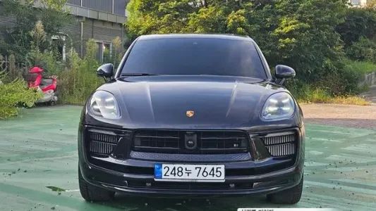 Porsche Macan, 2023