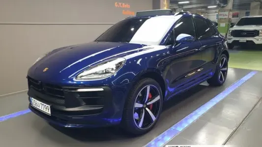 Porsche Macan, 2023