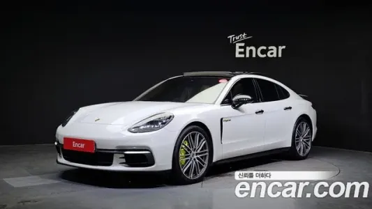 Porsche Panamera (971), 2018