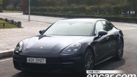 Porsche Panamera (971), 2018