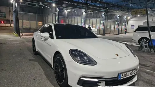 Porsche Panamera (971), 2018