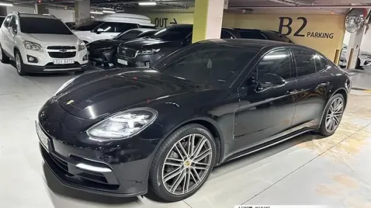 Porsche Panamera (971), 2018