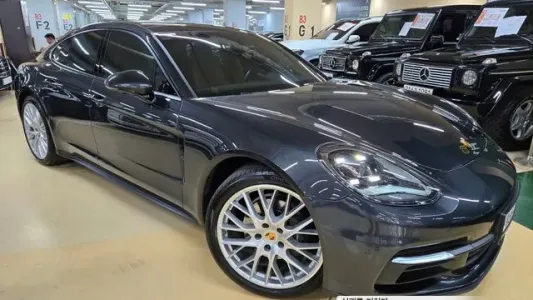 Porsche Panamera (971), 2018