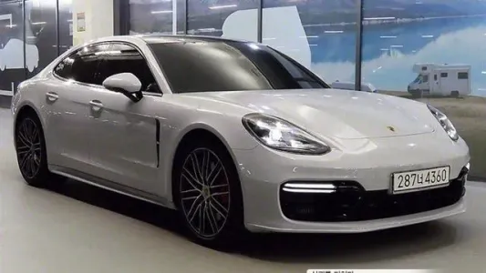 Porsche Panamera (971), 2020