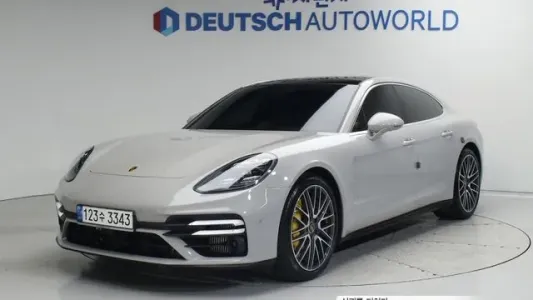 Porsche Panamera (971), 2021