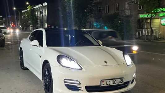 Porsche Panamera, Бензин, 2012