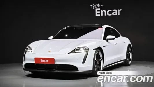 Porsche Taycan, 2021