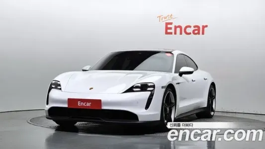 Porsche Taycan, 2022