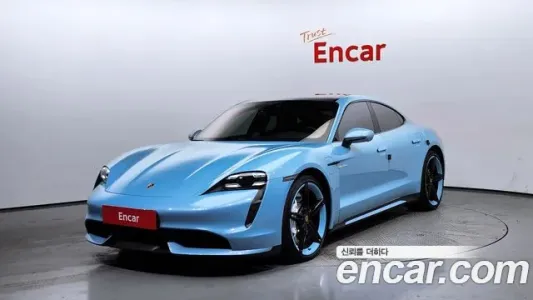 Porsche Taycan, 2022