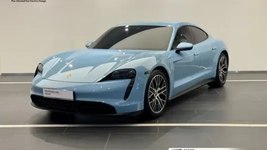 Porsche Taycan, 2023