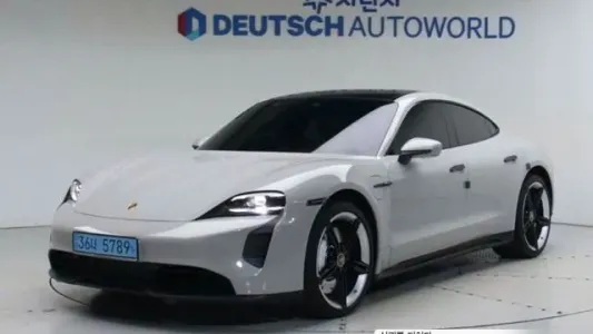 Porsche Taycan, 2023