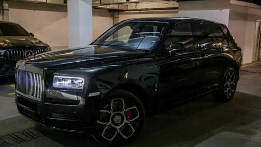 Rolls-Royce Cullinan, Бензин, 2022