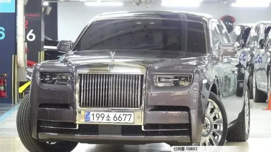 Rolls-Royce Phantom, 2023