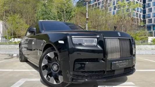 Rolls-Royce Phantom, 2023