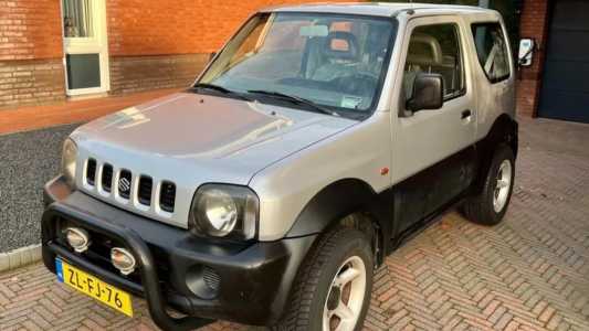 Suzuki Jimny, Бензин, 2001