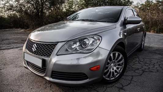 Suzuki Kizashi, Бензин, 2010