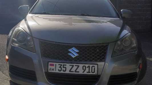 Suzuki Kizashi, Бензин, 2011