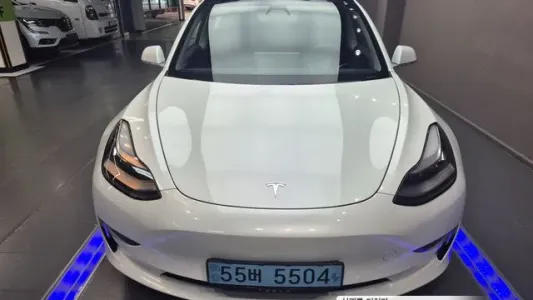 Tesla Model 3, 2019