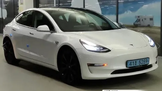 Tesla Model 3, 2020