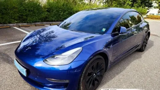 Tesla Model 3, 2021