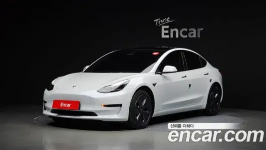 Tesla Model 3, 2022