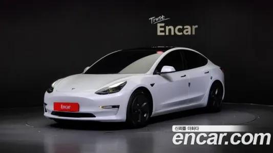 Tesla Model 3, 2022