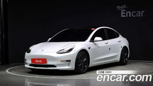 Tesla Model 3, 2022