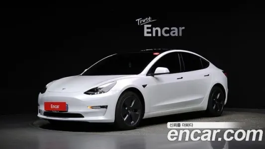 Tesla Model 3, 2022