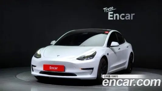 Tesla Model 3, 2022