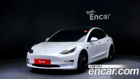 Tesla Model 3, 2022