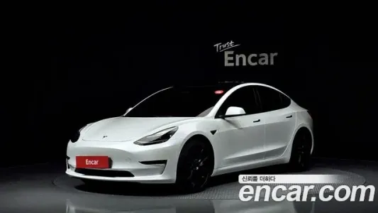 Tesla Model 3, 2022