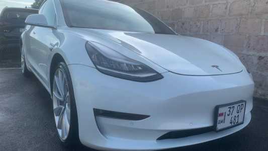 Tesla Model 3, Электро, 2018