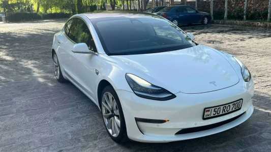 Tesla Model 3, Электро, 2018