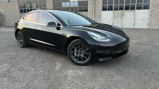 Tesla Model 3, Электро, 2018