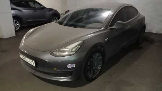 Tesla Model 3, Электро, 2018