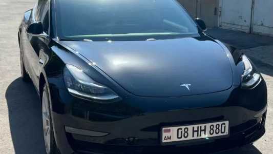 Tesla Model 3, Электро, 2018