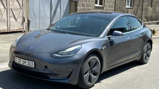 Tesla Model 3, Электро, 2018