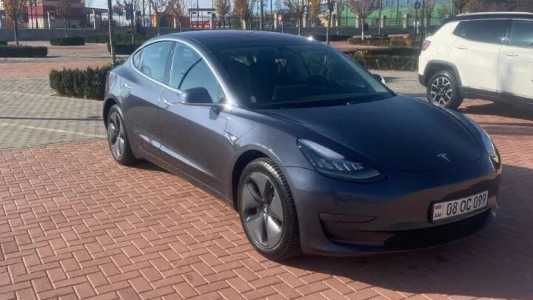 Tesla Model 3, Электро, 2018