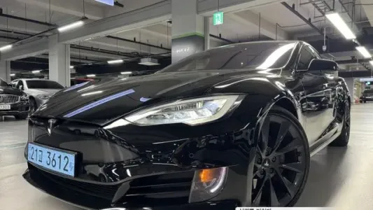 Tesla Model S, 2018