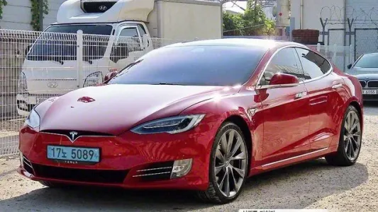 Tesla Model S, 2019