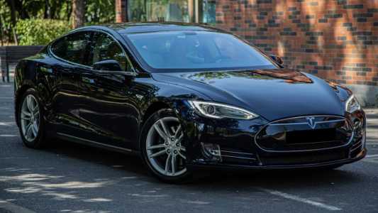 Tesla Model S, Электро, 2013