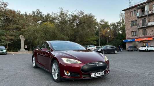 Tesla Model S, Электро, 2013