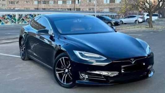 Tesla Model S, Электро, 2013