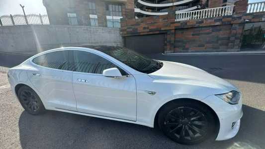 Tesla Model S, Электро, 2016