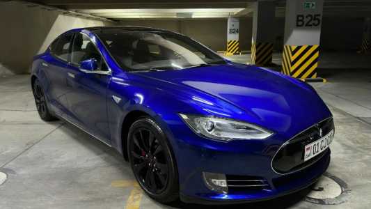 Tesla Model S, Электро, 2016