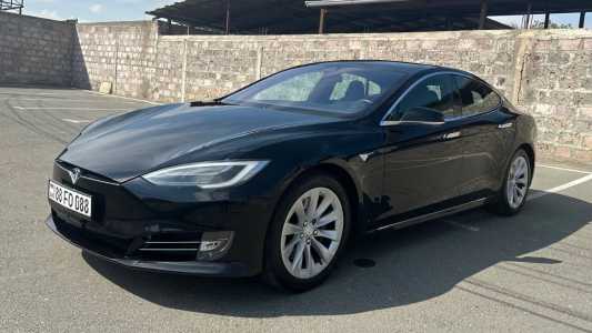 Tesla Model S, Электро, 2018