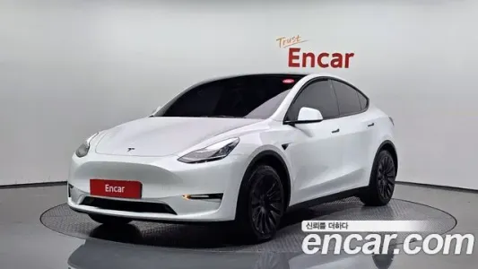 Tesla Model Y, 2021