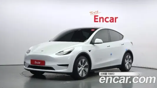 Tesla Model Y, 2023